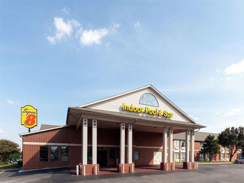 Super 8 By Wyndham Tulsa/Downtown/East Hotel Luaran gambar