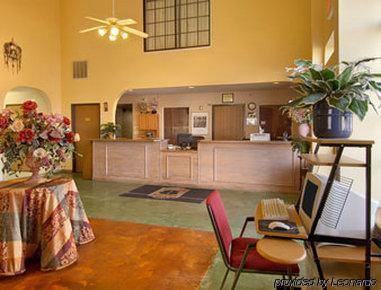 Super 8 By Wyndham Tulsa/Downtown/East Hotel Dalaman gambar